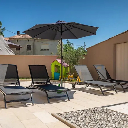 Casa de Férias Ena Istra *