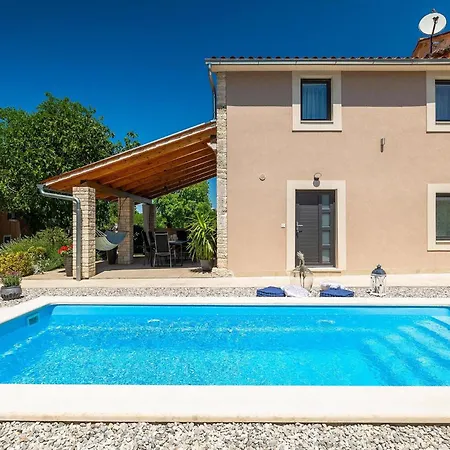 Hébergement de vacances Ena Istra *