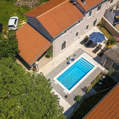 Ena Istra Casa de Férias *